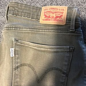 Levi’s Olive jeans. Mid rise skinny.